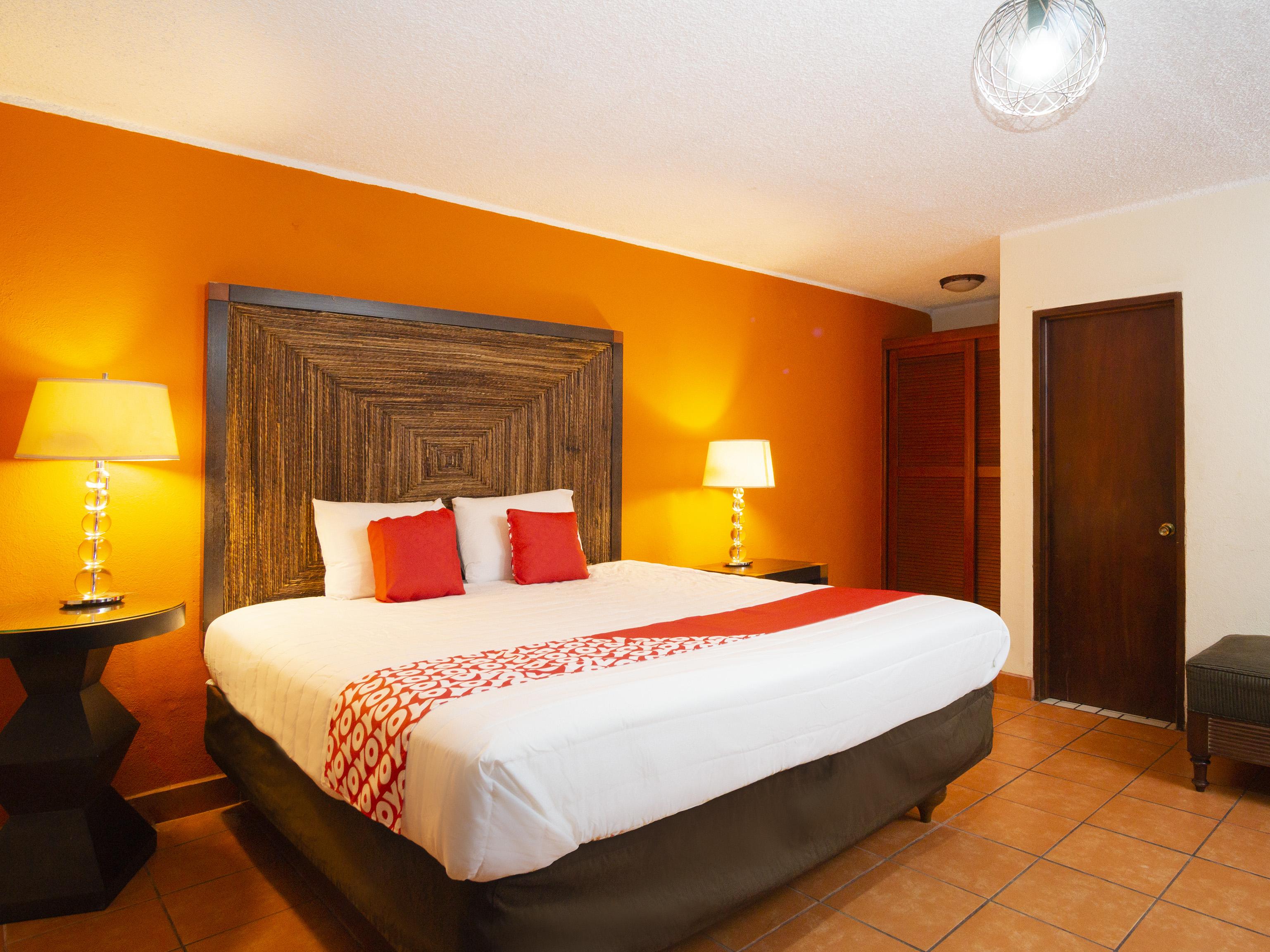 Oyo Hotel Hacienda Don Luis, Rosarito Ngoại thất bức ảnh A typical OYO hotel room