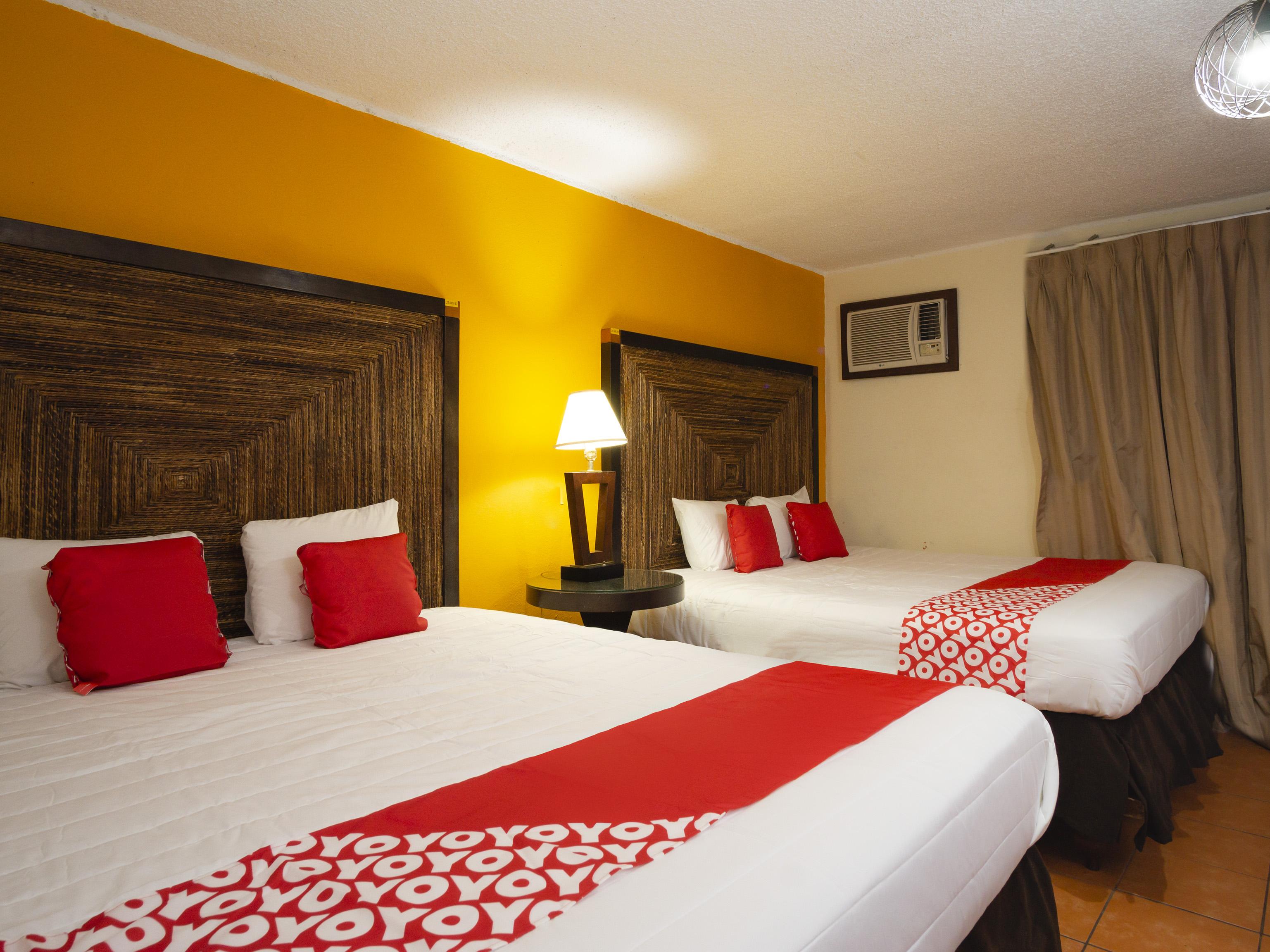 Oyo Hotel Hacienda Don Luis, Rosarito Ngoại thất bức ảnh A typical OYO hotel room in San Francisco, California