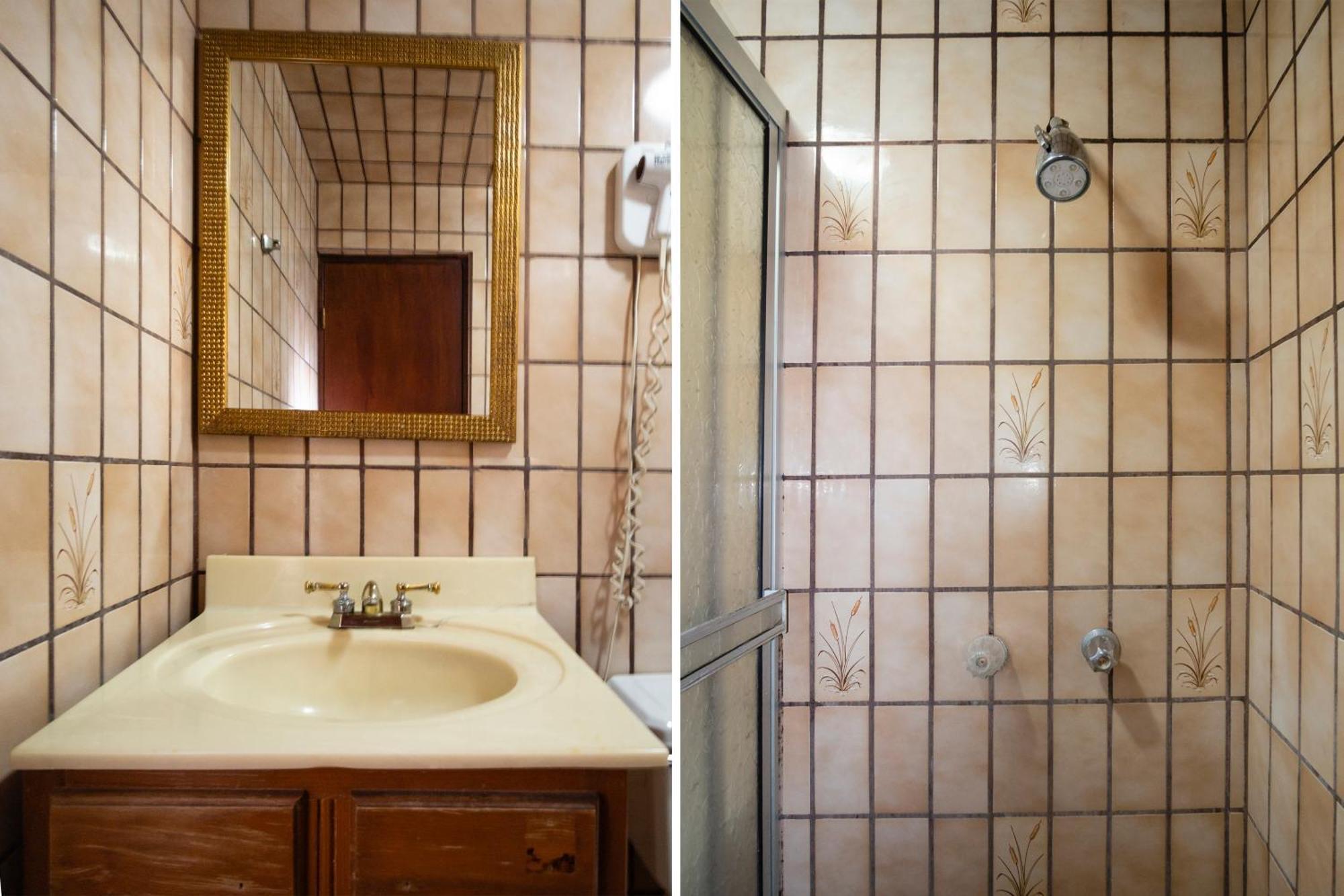 Oyo Hotel Hacienda Don Luis, Rosarito Ngoại thất bức ảnh Bathroom