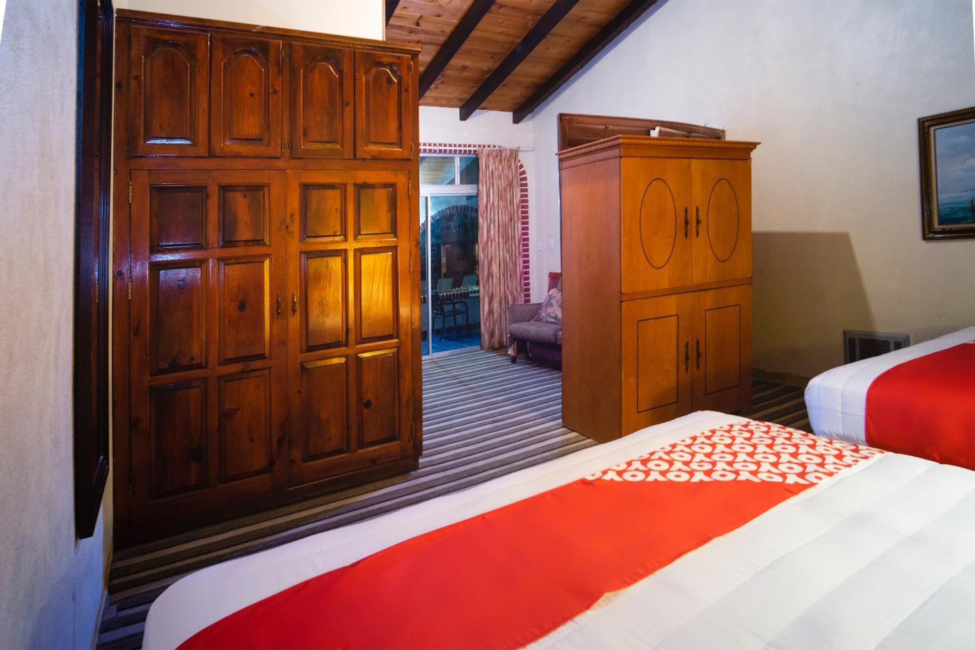Oyo Hotel Hacienda Don Luis, Rosarito Ngoại thất bức ảnh A room at the hotel
