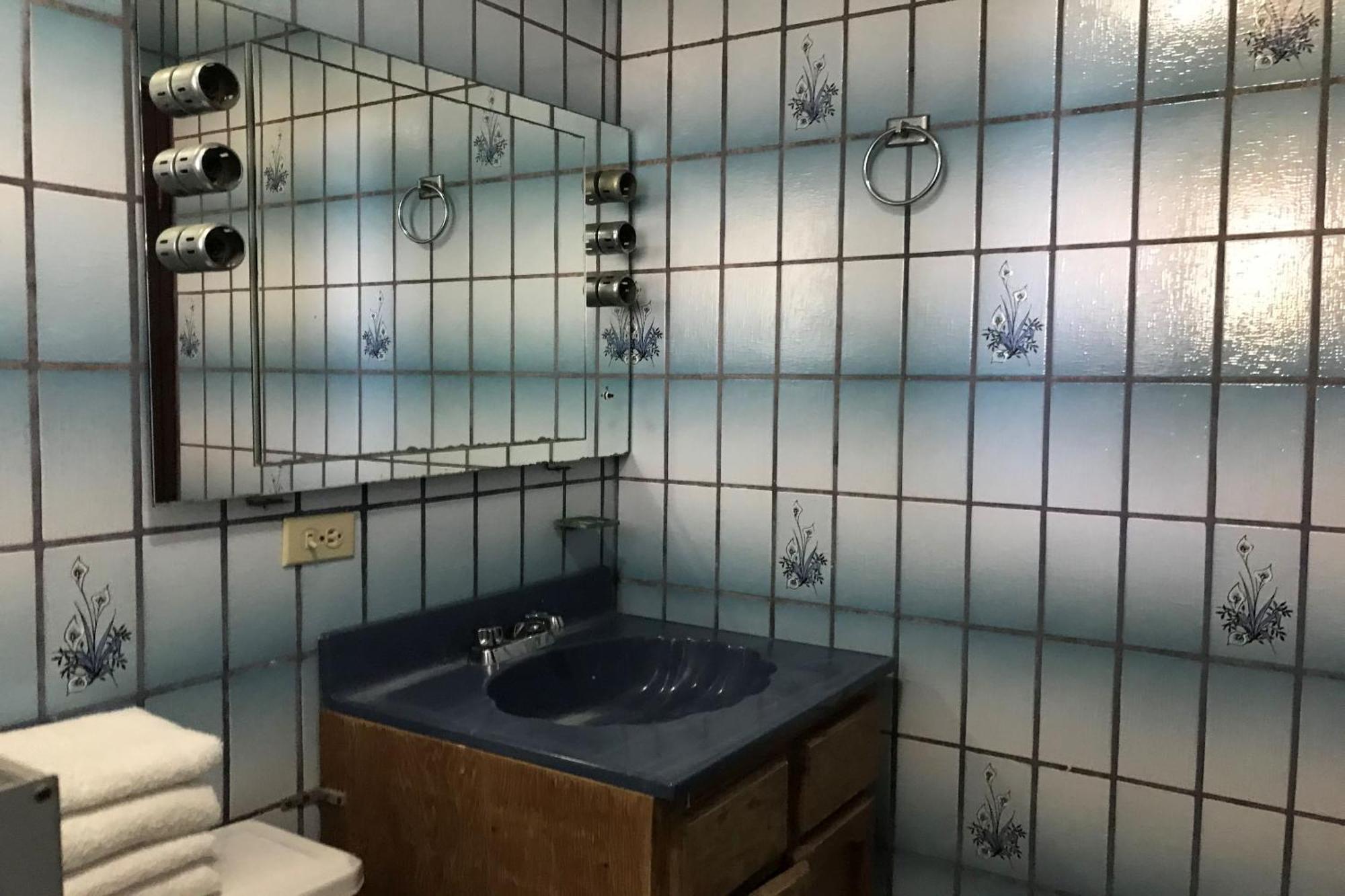 Oyo Hotel Hacienda Don Luis, Rosarito Ngoại thất bức ảnh Bathroom
